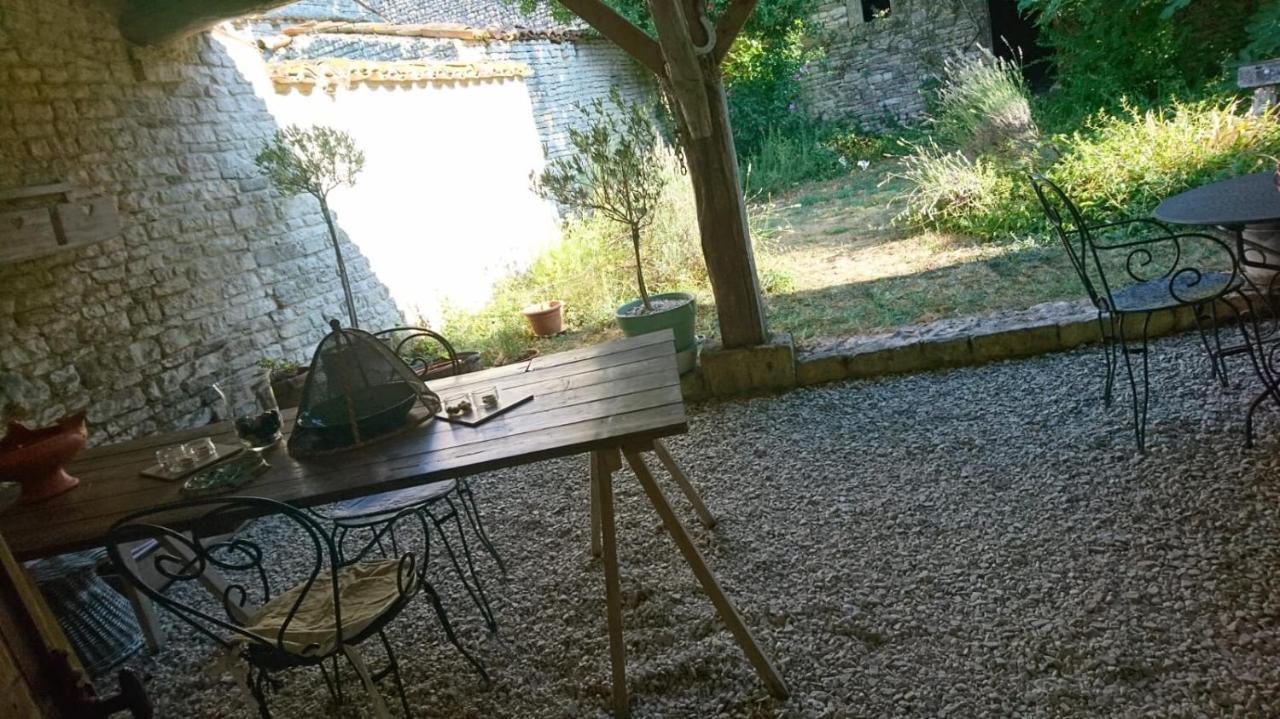 Fig Tree Barn Apartment Gibourne Luaran gambar